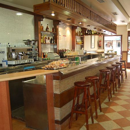 Bar Pensión Restaurante Bidasoa Irun Exterior foto